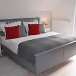 Superior - Am Mit Garten Und Pool Holiday home Engelsbach