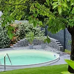 Holiday home Superior - Am Mit Garten Und Pool *