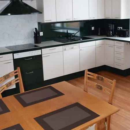 Superior - Am Mit Garten Und Pool Holiday home